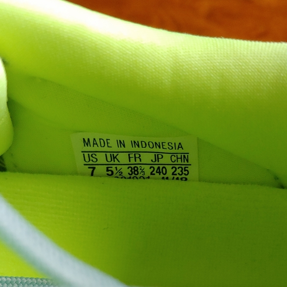 *SOLD*Adidas Solar Blaze Women's Sz 7 F34546 Gray - Picture 6 of 8